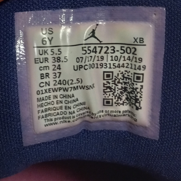 Air Jordan 1 Low GS 'Fire Pink Hyper Crimson' - Picture 7 of 7